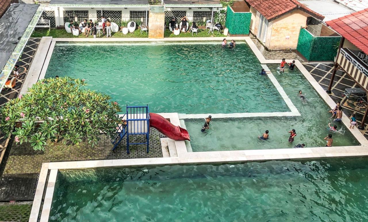 Grand Madani Hotel Mataram Exterior foto